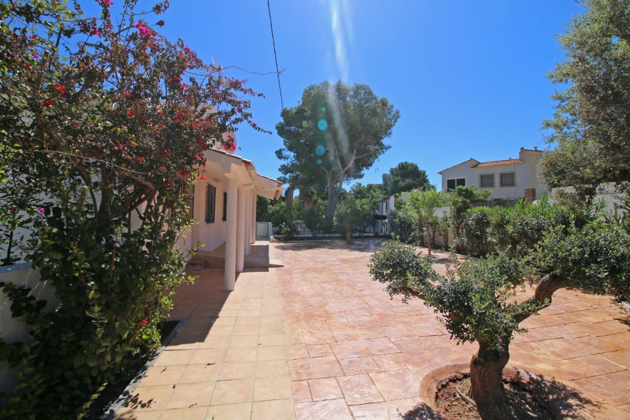Holiday Villa Tatiana Кальпе Экстерьер фото